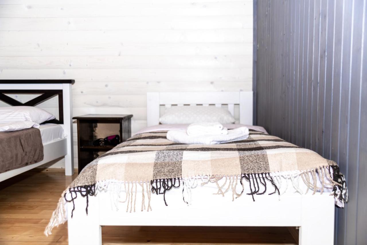 Wood House Hotell Pilipets Exteriör bild