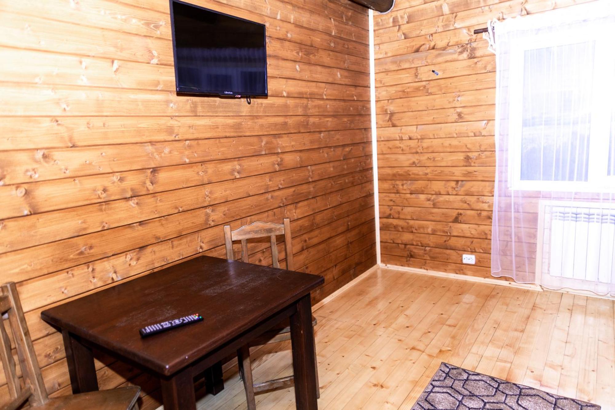 Wood House Hotell Pilipets Rum bild